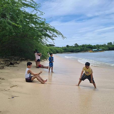 Calatagan'S Bahay Kubo - With Beach Access Batangas Buitenkant foto