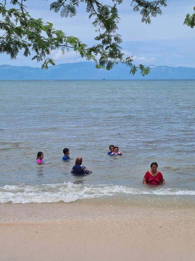 Calatagan'S Bahay Kubo - With Beach Access Batangas Buitenkant foto